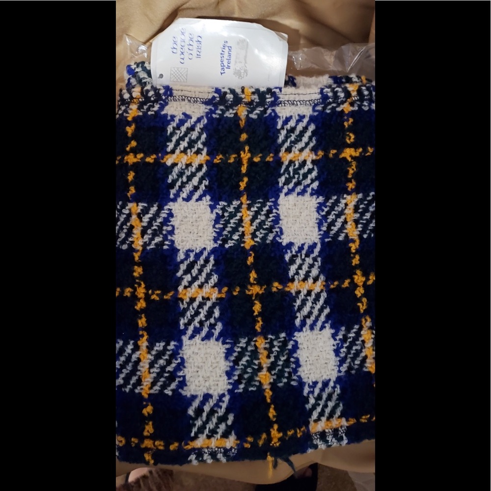 Vintage Lambs wool scarf blue white & yellow